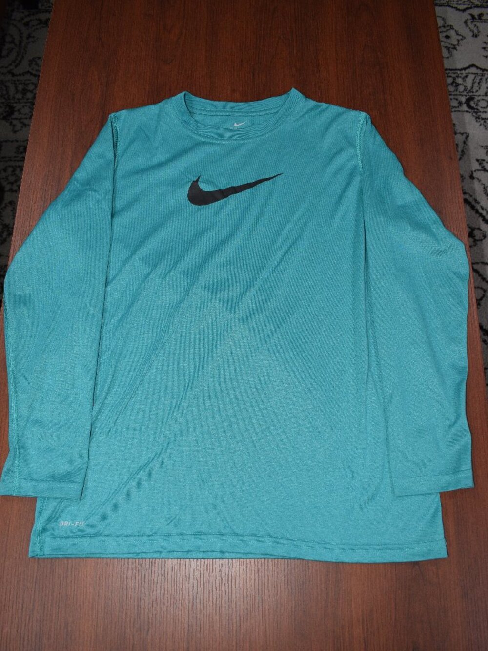 Boys Nike Dri-FIT Long Sleeve Shirt – Size Large (Teal)